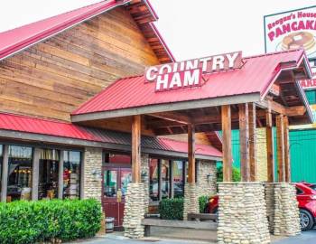 Front of Reagan’s House of Pancakes building 