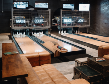 Bowling alley with four lanes