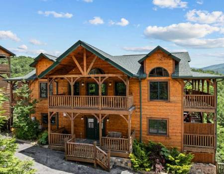 Cabin in Gatlinburg 7 beds