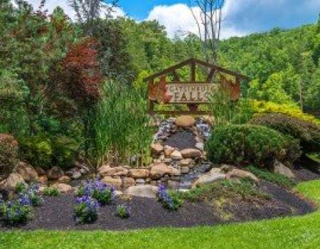 Gatlinburg Falls Resort